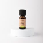 Eterično olje čajevca, ki spodbuja čistost in antibakterijsko delovanje.